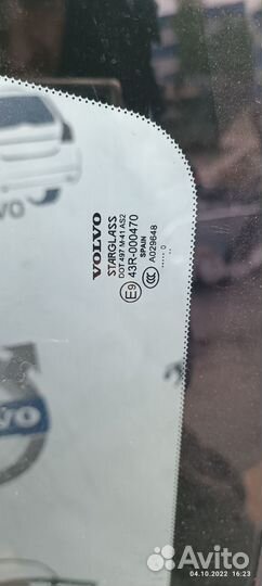 Стекло кузовное глухое правое Volvo XC70 V70
