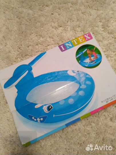Детский бассейн с разбрызгивателем. Новый