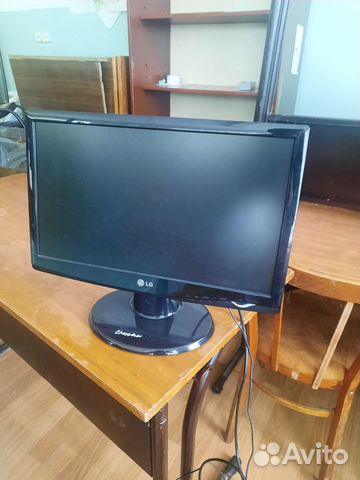 Монитор LG 19