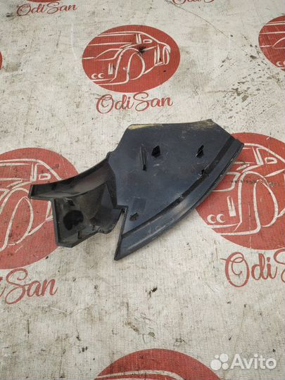 Декоративная накладка торпедо левая Infiniti Fx35