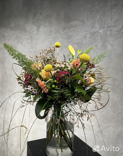 Помощник флориста или флорист