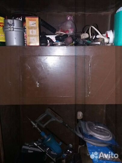 Сейф металлический