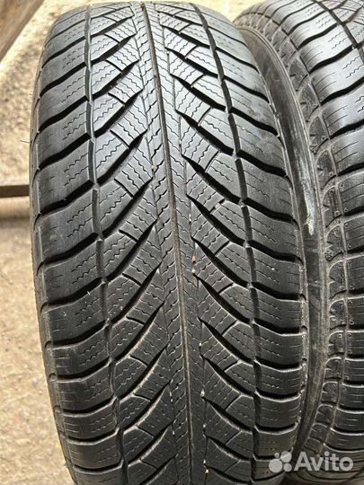 Goodyear UltraGrip 8 205/60 R16