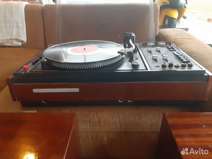 Проигрыватель Арктур 003 стерео с колонками