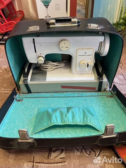 Швейная машина Чайка 2