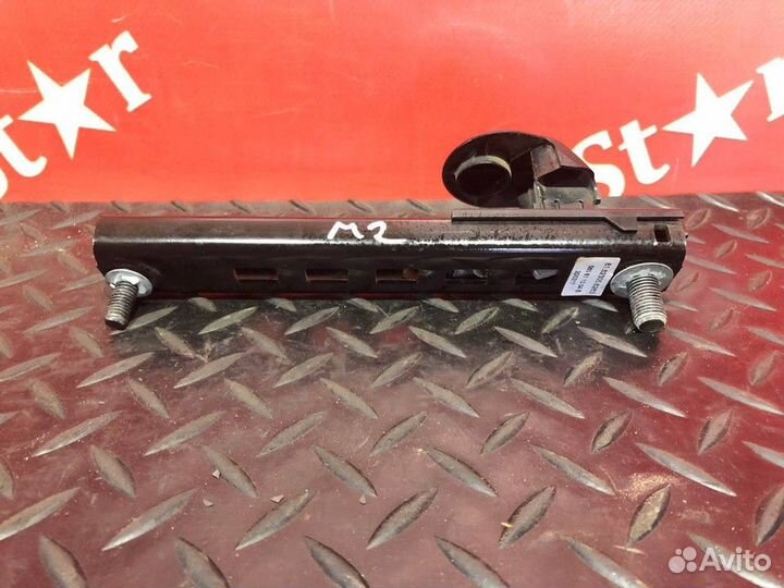 Регулятор высоты ремня безопасности