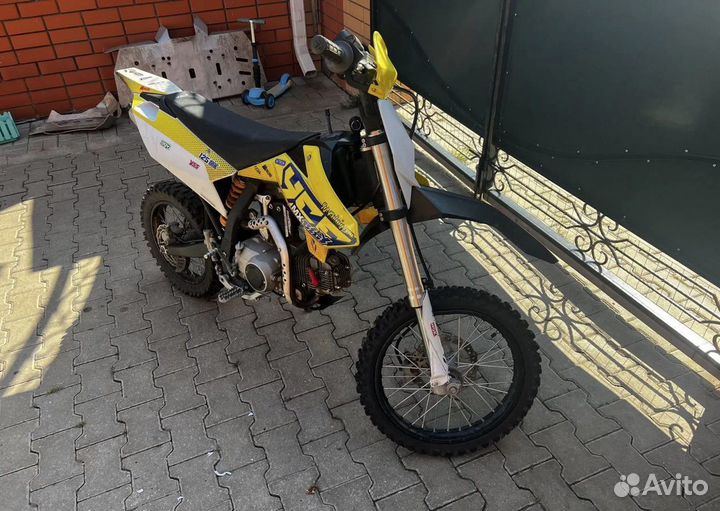 Юцф питбайк 125 кубов