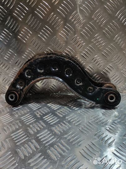 Рычаги задние верхние на Ford Focus 2