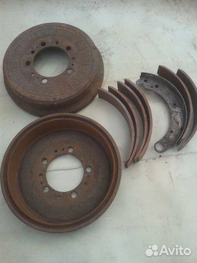 Тормозные барабаны