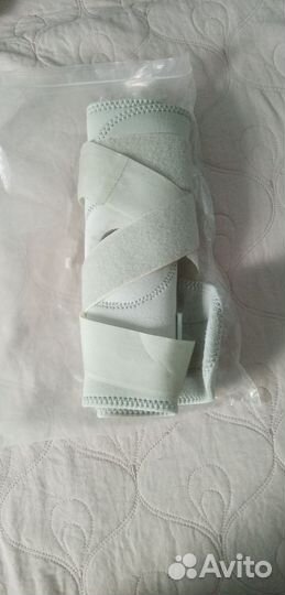 Наколенный бандаж