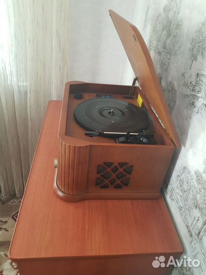 Виниловый проигрыватель Lenco TCD - 2500