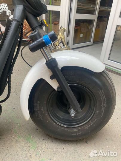 Электросамокат с сиденьем