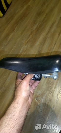 Сиденья на велосипед