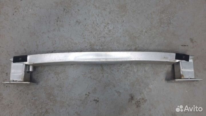 Усилитель переднего бампера Peugeot 308