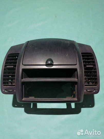 Элементы торпеды панели приборов Nissan Note