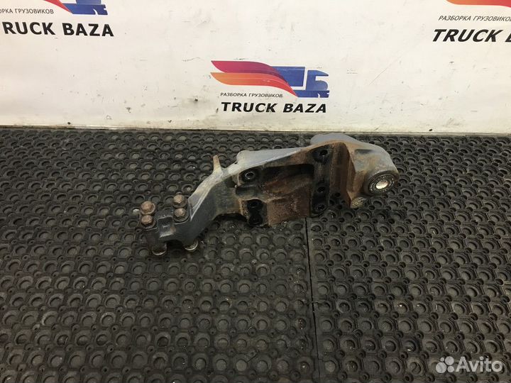 Кронштейн рессоры передней правый Daf XF105