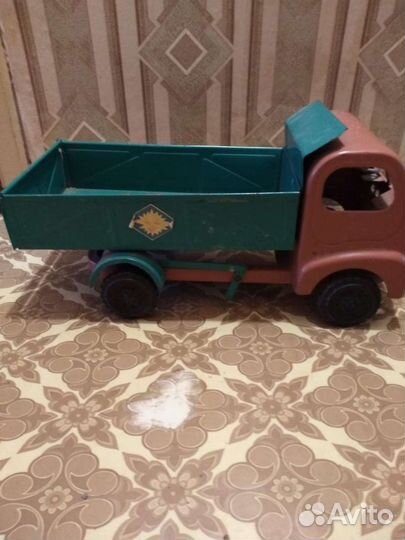 Игрушки СССР машины