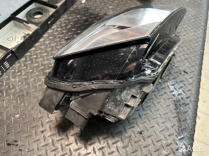 Фара правая адаптивная Audi Q5