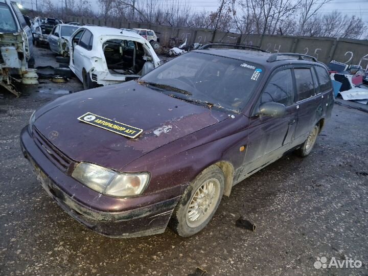 Стеклоподъёмник передний правый Toyota Caldina