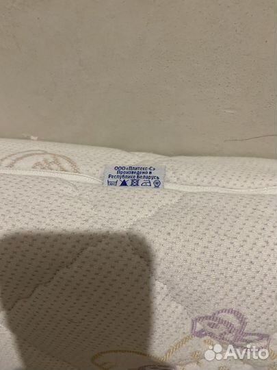 Детская кроватка с продольным маятником