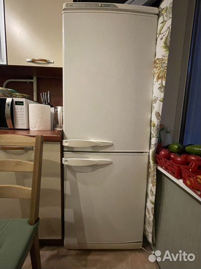 Холодильник no frost Stinol / Стинол