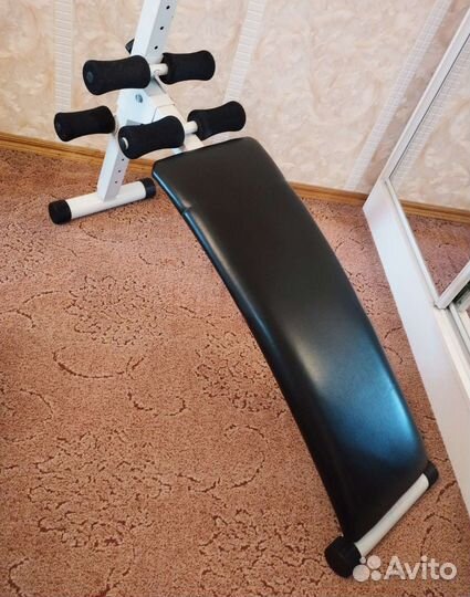 Скамья для пресса изогнутая