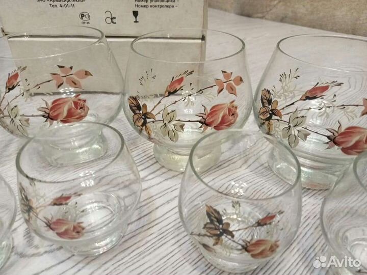 Набор стаканчиков и рюмок