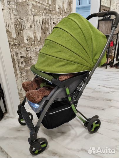 Прогулочная коляска