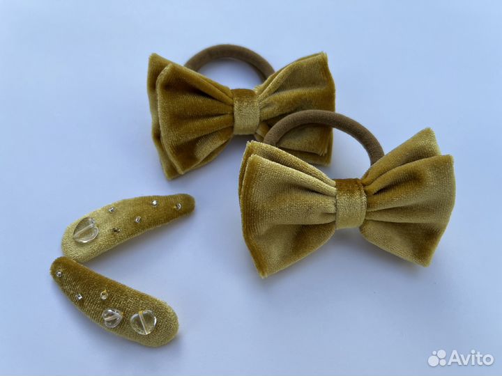 Заколка для волос из бархата ручная работа