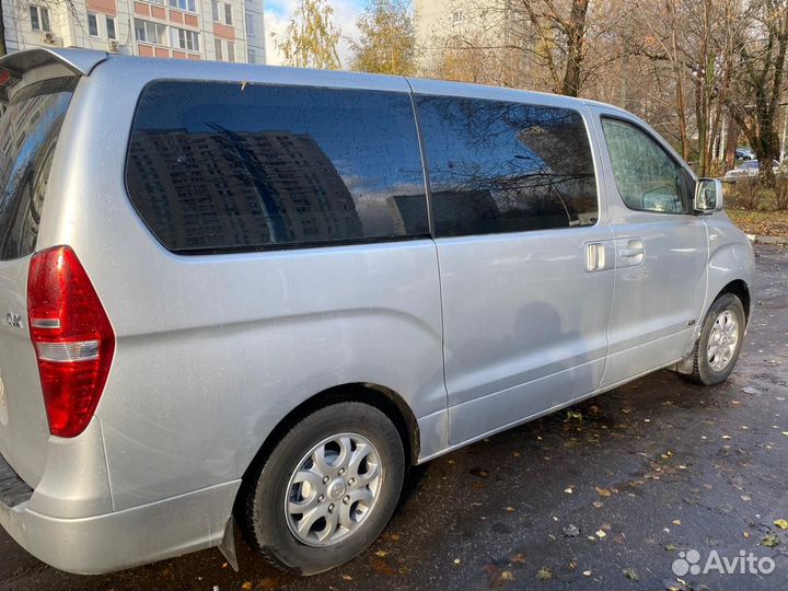 Hyundai Grand Starex 2.5 AT, 2008, 192 000 км