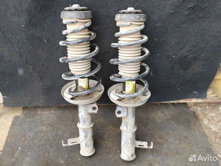 Стойка левая chevrolet cruze