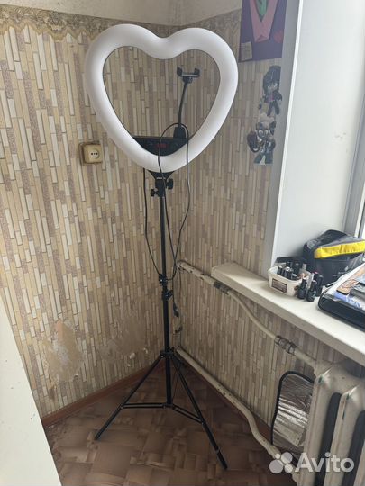 Кольцевая лампа со штативом