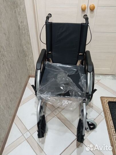 Инвалидная коляска новая