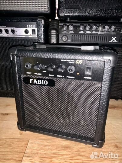 Электрогитара с комбиком + медиаторы (комплект)