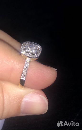 Золотое кольцо с бриллиантами