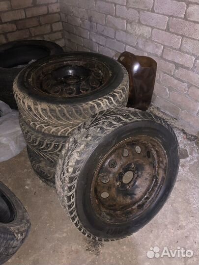 Sava Eskimo Stud 195/65 R15 91T