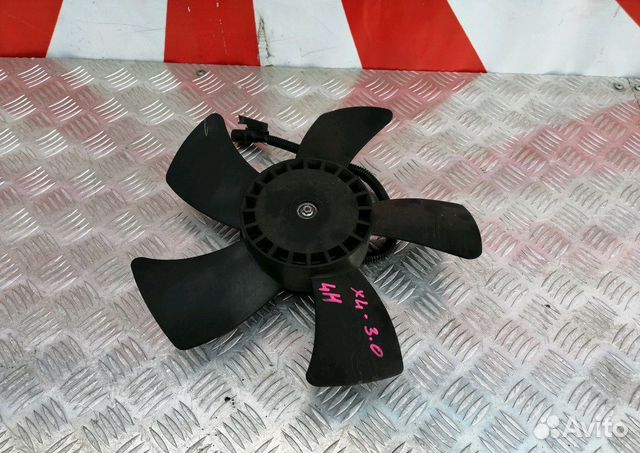 Вентилятор Mitsubishi Outlander XL