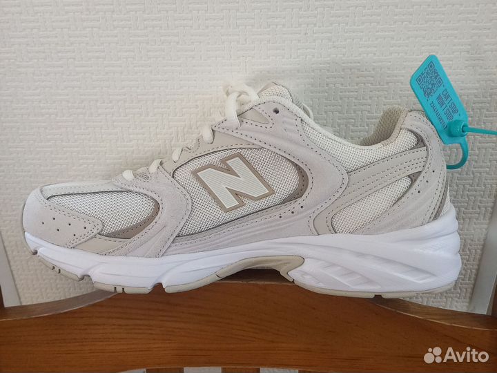 Кроссовки женские 40 размер новые New Balance 530