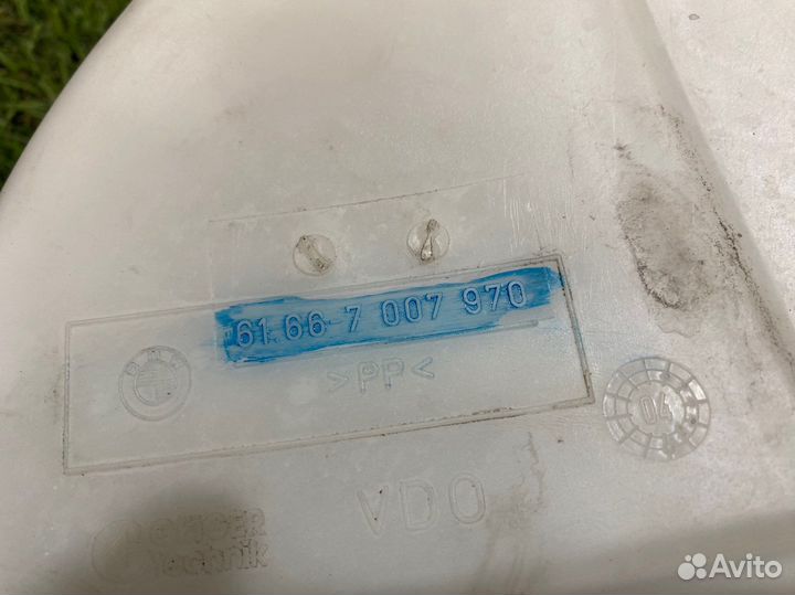 Бачок стеклоомывателя BMW E46 E85 E86