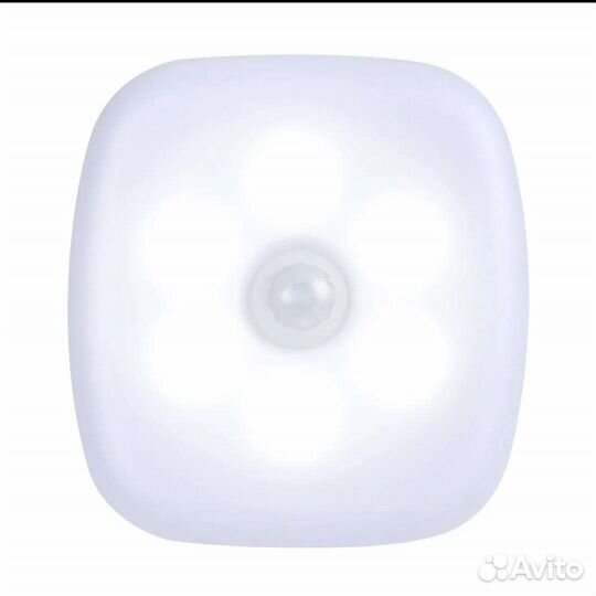 Ночник с датчиком движения в розетку