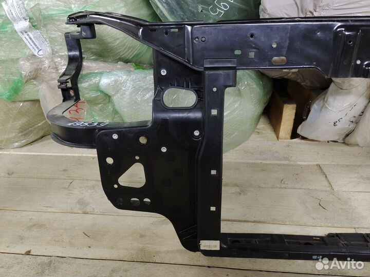 Панель передняя (телевизор) Hyundai Getz 2005-2011