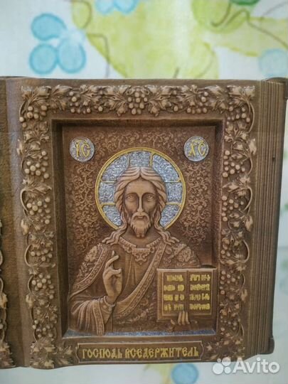 Резная икона 