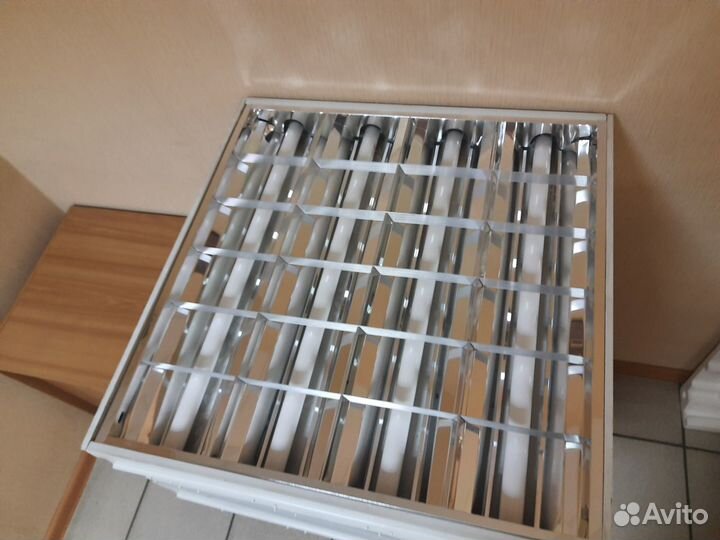 Светильник потолочный бу