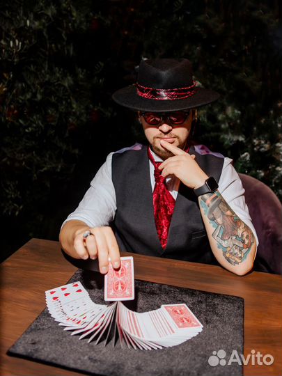 Фокусник Интерактивное магическое шоу
