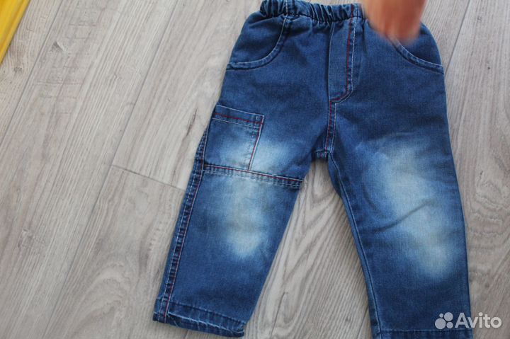 Рубашка и джинсы