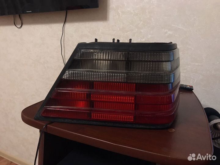 Задние фонари mercedes w124