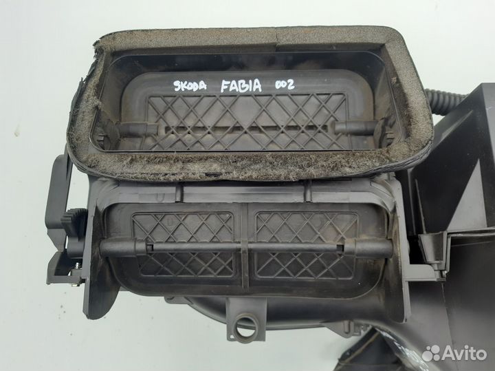 Корпус отопителя Skoda Fabia