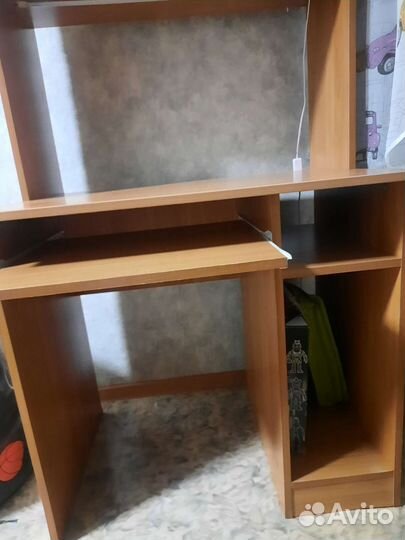 Компьютерный стол