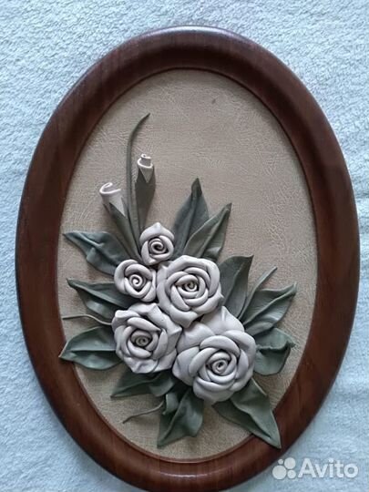 Картина из кожи