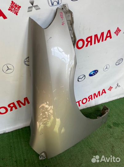 Крыло переднее правое Toyota Allex NZE121